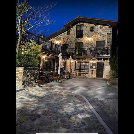 Posada Y Apartamentos Trebuesto De Guriezo Εξωτερικό φωτογραφία