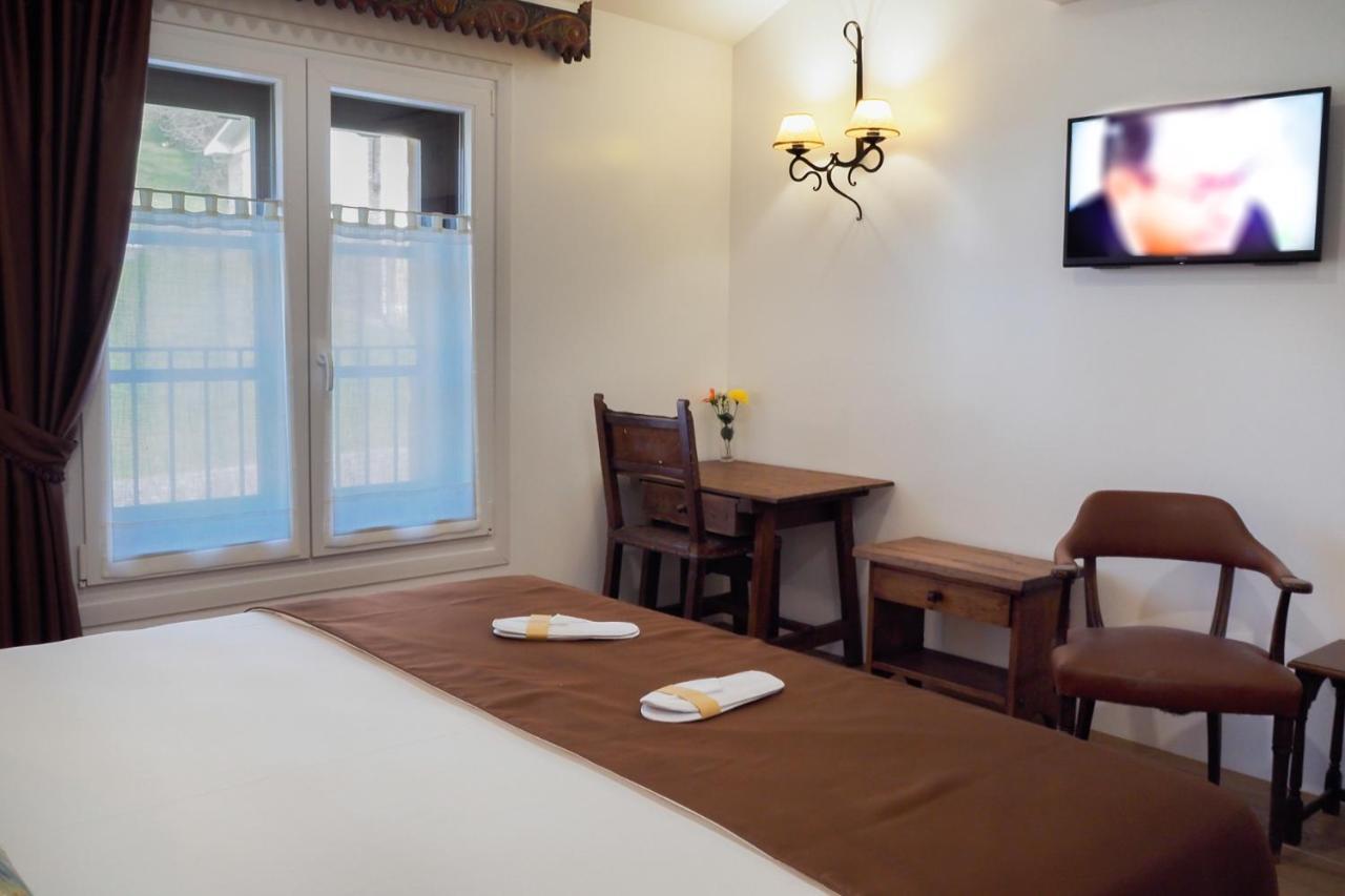 Posada Y Apartamentos Trebuesto De Guriezo Εξωτερικό φωτογραφία